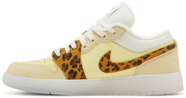 Jordan 1 Low SNKRS Day (Women's) DN6998-700 - Arviolet photo 2