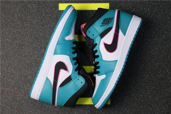 Jordan 1 Mid South Beach 852542-306 - Arviolet photo 3