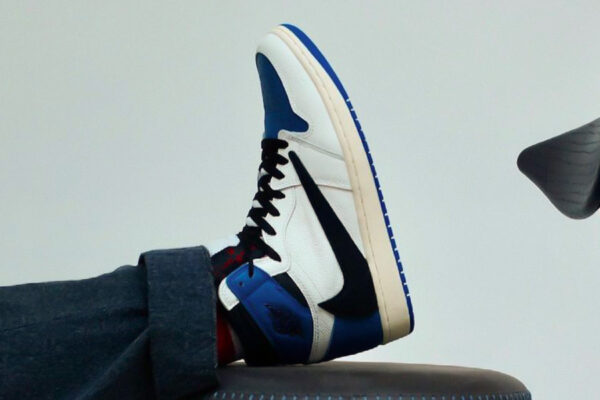 Jordan 1 Retro High OG SP Fragment x Travis Scott DH3227-105 - Arviolet photo 14