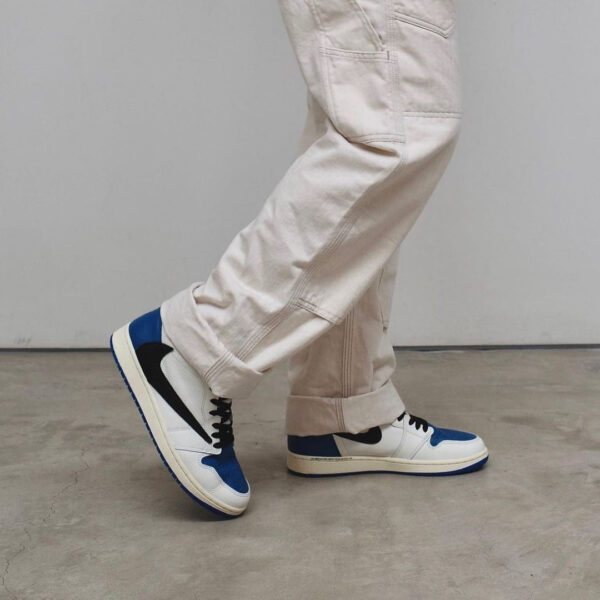 Jordan 1 Retro High OG SP Fragment x Travis Scott DH3227-105 - Arviolet photo 3