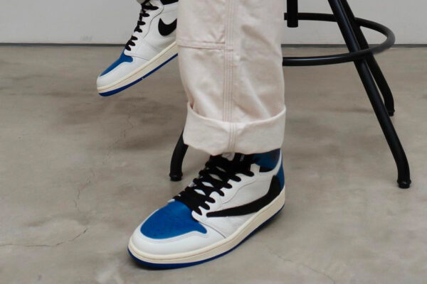 Jordan 1 Retro High OG SP Fragment x Travis Scott DH3227-105 - Arviolet photo 5