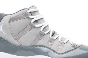 Jordan 11 Retro Cool Grey (2010) 378037-001 - Arviolet photo 2