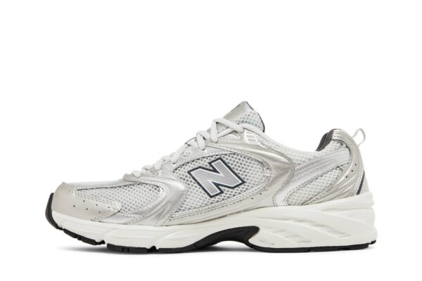 New Balance 530 Grey Matter Silver Metallic MR530LG - Arviolet photo 3