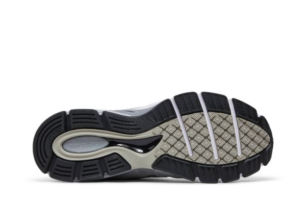 New Balance 990v4 Version 4 Grey M990VS4 - Arviolet photo 4