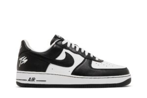 Nike Air Force 1 Low QS Terror Squad Blackout FJ5756-100 - Arviolet photo 1