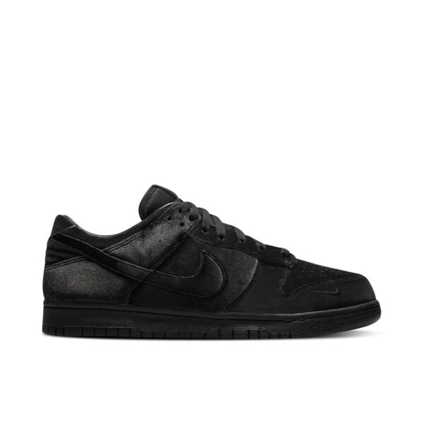 Nike Dunk Low Dover Street Market Triple Black Velvet DH2686-002 - Arviolet photo 1