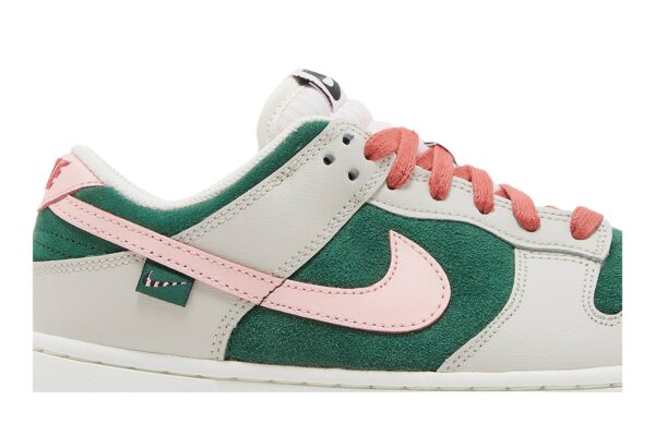 Nike Dunk Low SE All Petals United Fir Green (Women's) FN8923-061 - Arviolet photo 2