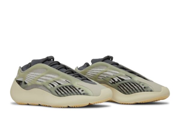 adidas Yeezy 700 V3 Fade Salt ID1674 - Arviolet photo 8