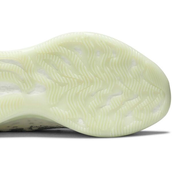 adidas Yeezy Boost 380 Alien FV3260 - Arviolet photo 5