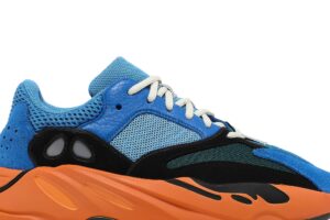 adidas Yeezy Boost 700 Bright Blue GZ0541 - Arviolet photo 2