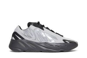 adidas Yeezy Boost 700 MNVN Metallic GW9524 - Arviolet photo 1