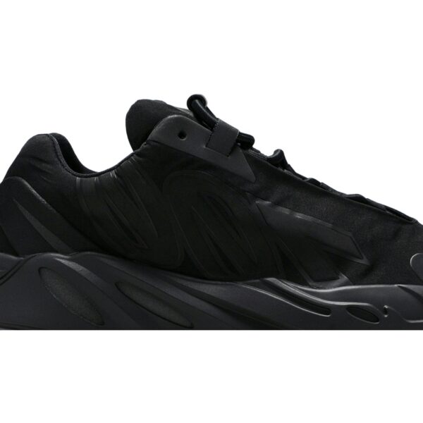 adidas Yeezy Boost 700 MNVN Triple Black FV4440 - Arviolet photo 2