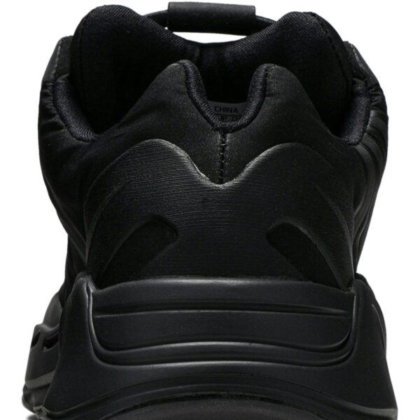 adidas Yeezy Boost 700 MNVN Triple Black FV4440 - Arviolet photo 7