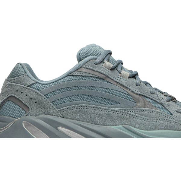 adidas Yeezy Boost 700 V2 Hospital Blue FV8424 - Arviolet photo 2