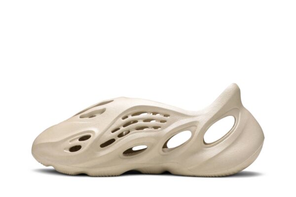 adidas Yeezy Foam RNNR Sand FY4567 - Arviolet photo 3