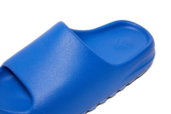 adidas Yeezy Slide Azure ID4133 - Arviolet photo 9