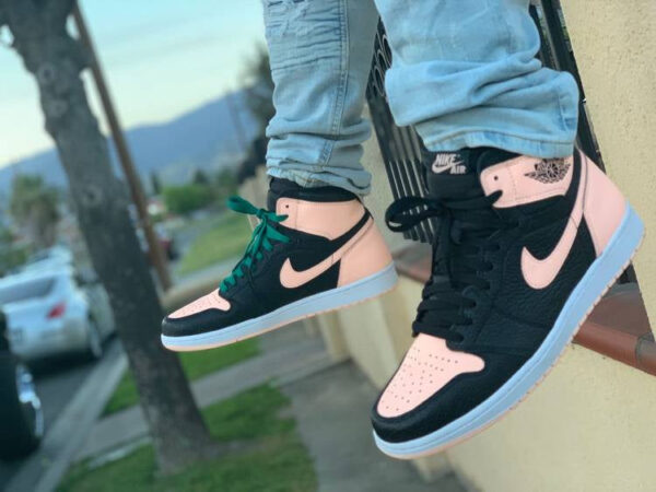 Jordan 1 Retro High Black Crimson Tint 555088-081 - Arviolet photo 6