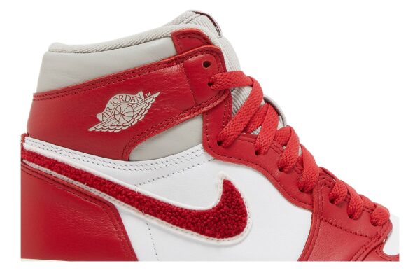 Jordan 1 Retro High OG Varsity Red (Women's) DJ4891-061 - Arviolet photo 2