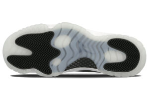 Jordan 11 Retro Low Barons 528895-010 - Arviolet photo 3