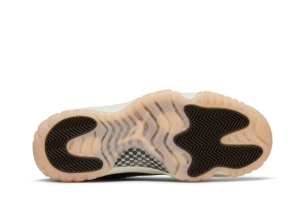 Jordan 11 Retro Neapolitan (Women's) AR0715-101 - Arviolet photo 4