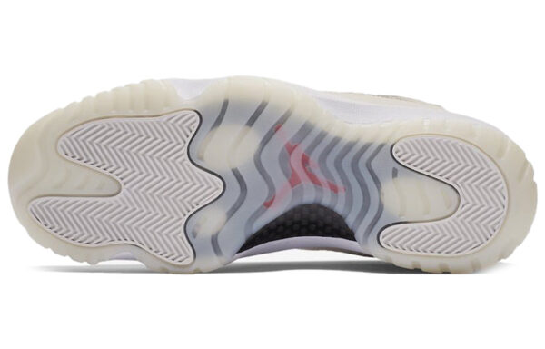 Jordan 11 Retro Platinum Tint 378037-016 - Arviolet photo 3
