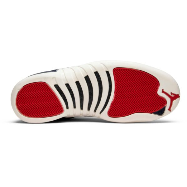 Jordan 12 Retro International Flight BV8016-445 - Arviolet photo 4