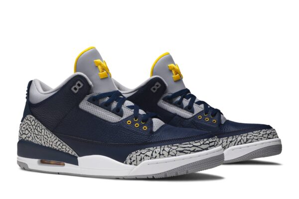 Jordan 3 Retro Michigan PE AJ3-820064 - Arviolet photo 8