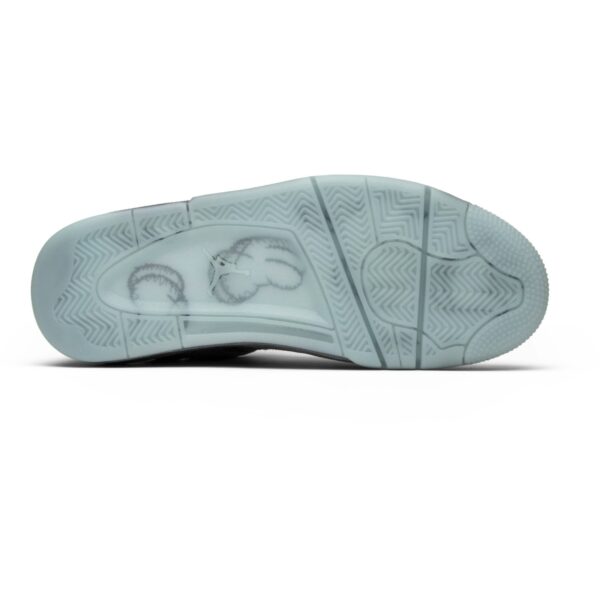 Jordan 4 Retro Kaws 930155-003 - Arviolet photo 4