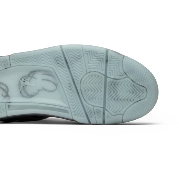 Jordan 4 Retro Kaws 930155-003 - Arviolet photo 5