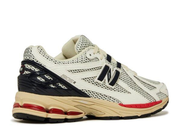 New Balance 1906R Sea Salt Eclipse True Red M1906RR - Arviolet photo 3