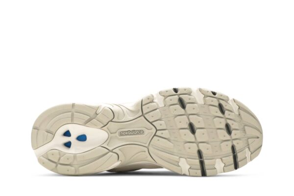 New Balance 530 Ivory MR530SH - Arviolet photo 4