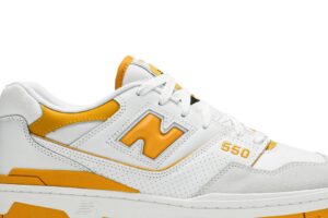 New Balance 550 Sea Salt Varsity Gold BB550LA1 - Arviolet photo 2