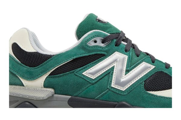 New Balance 9060 Team Forest Green U9060VRA - Arviolet photo 2