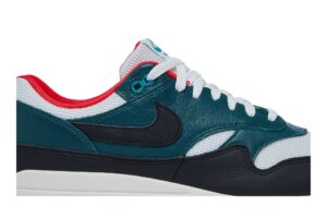 Nike Air Max 1 LeBron James Liverpool F.C. FB8914-100 - Arviolet photo 2