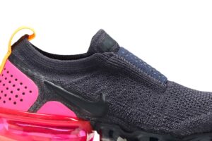 Nike Air VaporMax Flyknit Moc 2 Gridiron Pink Blast (Women's) AJ6599-001 - Arviolet photo 2