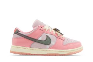 Nike Dunk Low LX Barbie (Women's) FN8927-621 - Arviolet photo 1