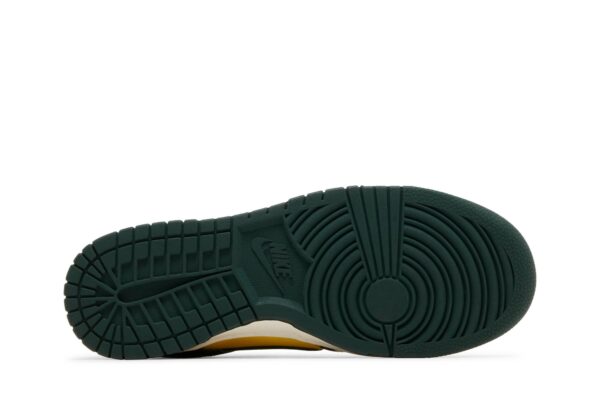 Nike Dunk Low SE Noble Green (Women's) FD0350-133 - Arviolet photo 4