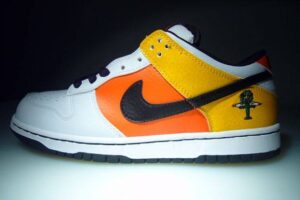 Nike SB Dunk Low Raygun Home 304292-802 - Arviolet photo 2