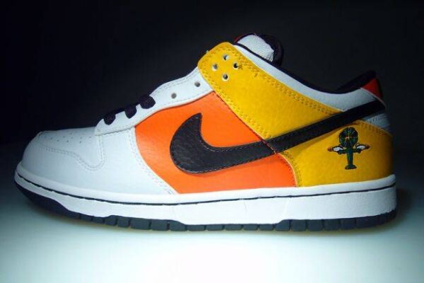 Nike SB Dunk Low Raygun Home 304292-802 - Arviolet photo 2