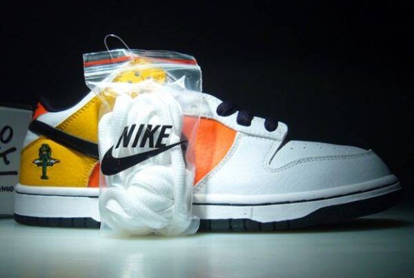 Nike SB Dunk Low Raygun Home 304292-802 - Arviolet photo 3