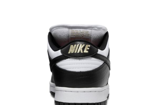 Nike SB Dunk Low Supreme Stars Black (2021) DH3228-102 - Arviolet photo 7