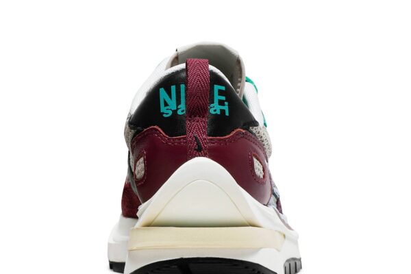 Nike Vaporwaffle sacai Villain Red Neptune Green DD3035-200 - Arviolet photo 7