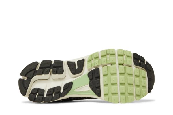 Nike Zoom Vomero 5 Cobblestone Flat Pewter (Women's) FB8825-001 - Arviolet photo 4
