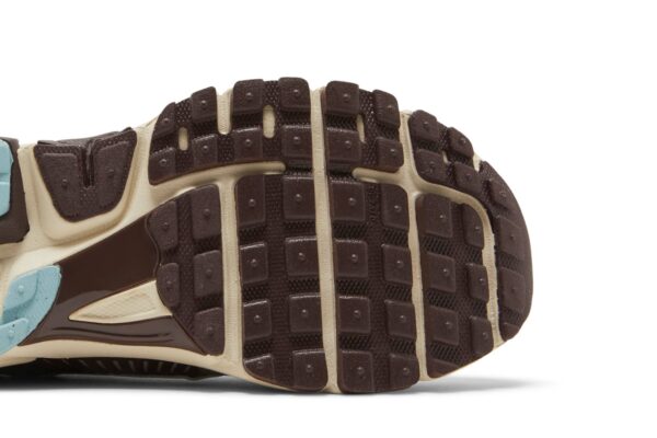 Nike Zoom Vomero 5 Earth Fossil (Women's) FD9920-022 - Arviolet photo 5